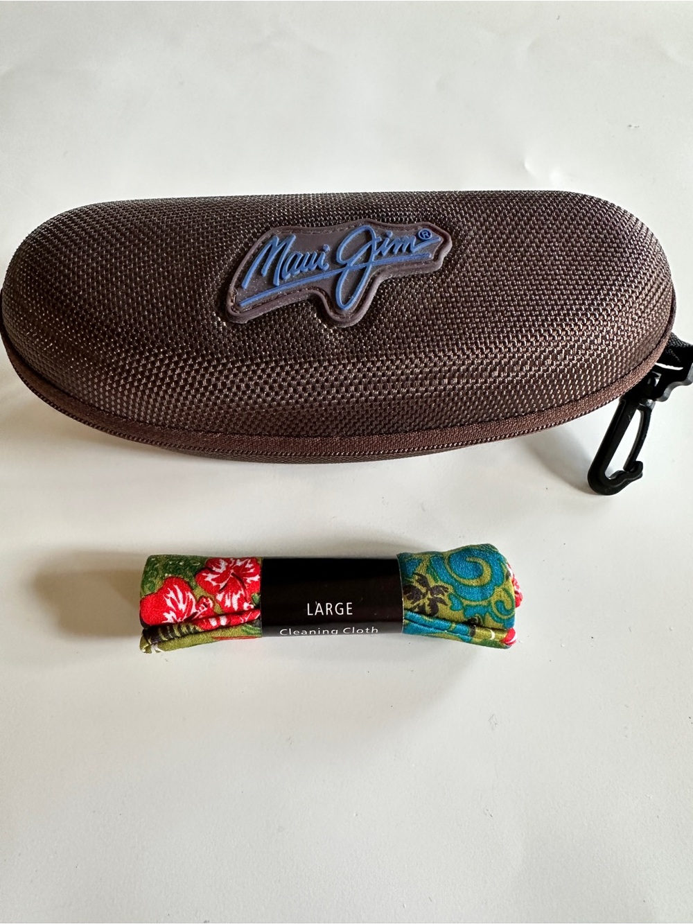 Maui Jim Brown Hard Sunglasses Zipper Case with Floral Cleaning Cloth
